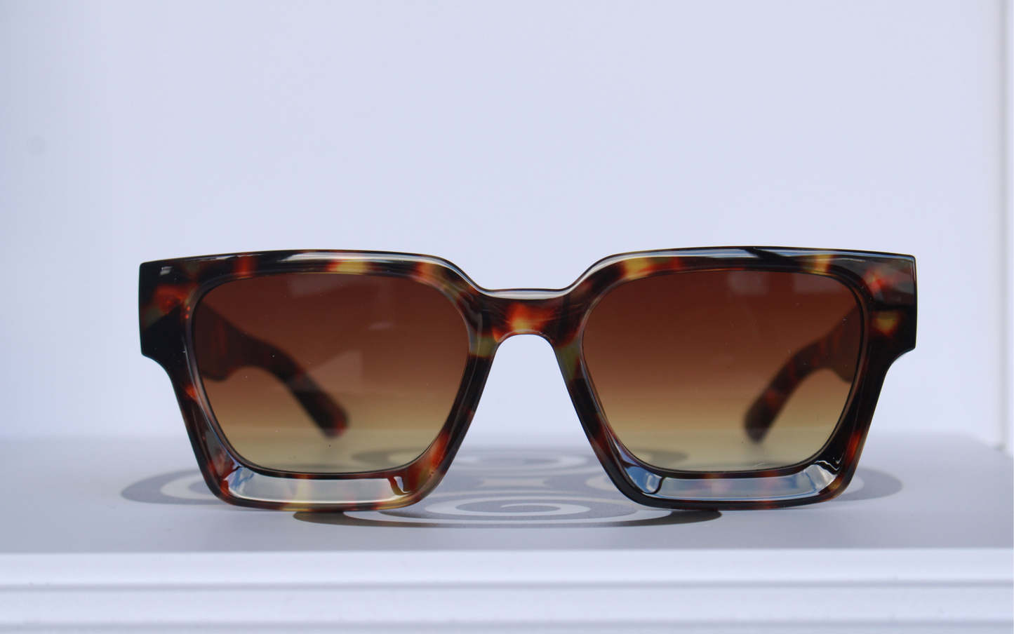 CLASSIC ZONNEBRIL TIGRE/BRUIN/GOUD