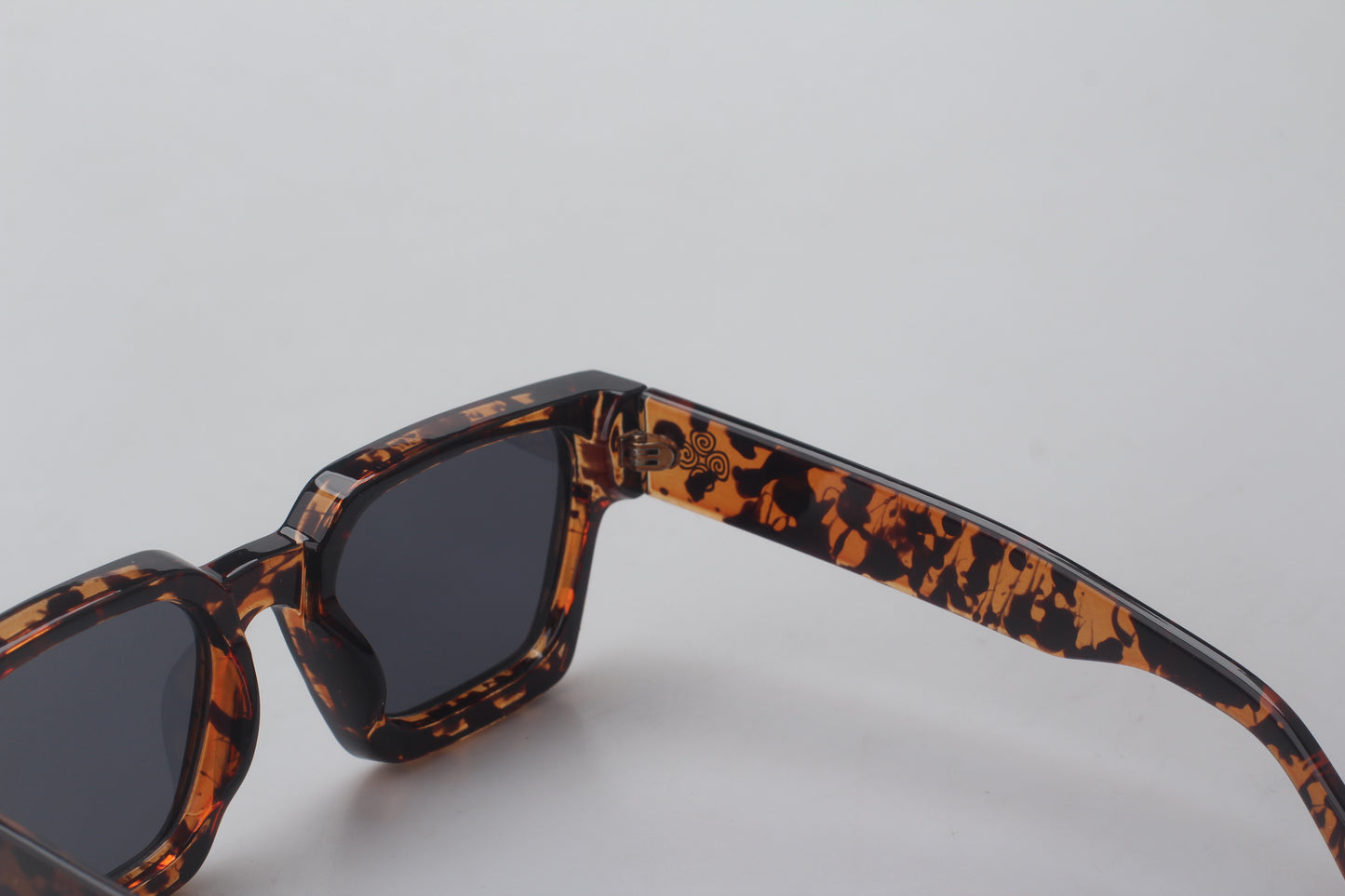 CLASSIC SUNGLASSES LEOPARD/GREY/GOLD