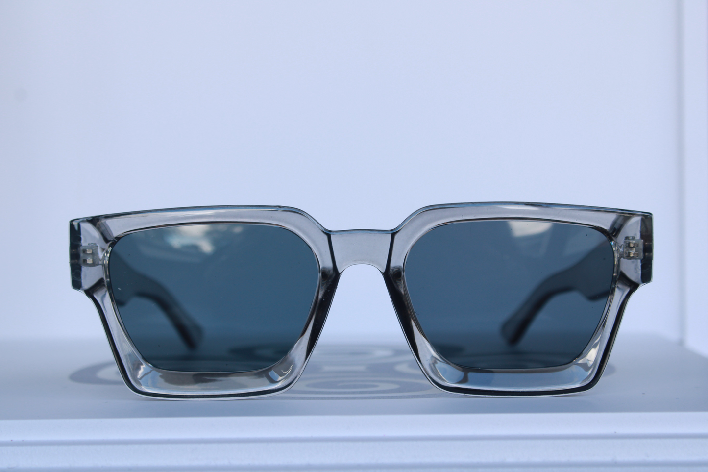 CLASSIC ZONNEBRIL GRIJS/GOUD