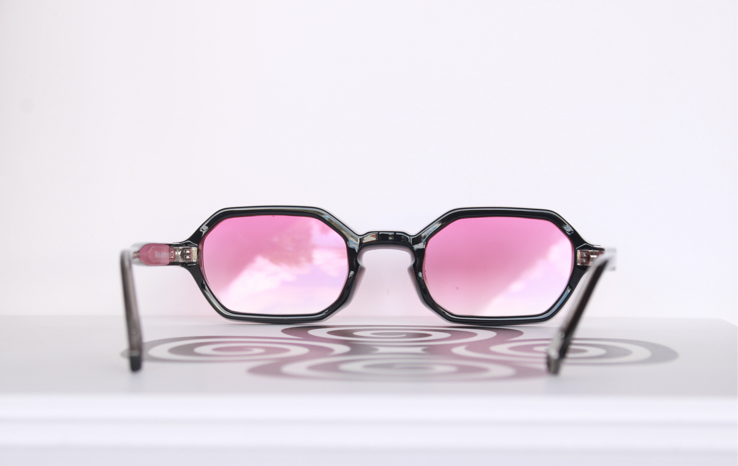 CHIQUE ZWART/PITAJA/GOUD