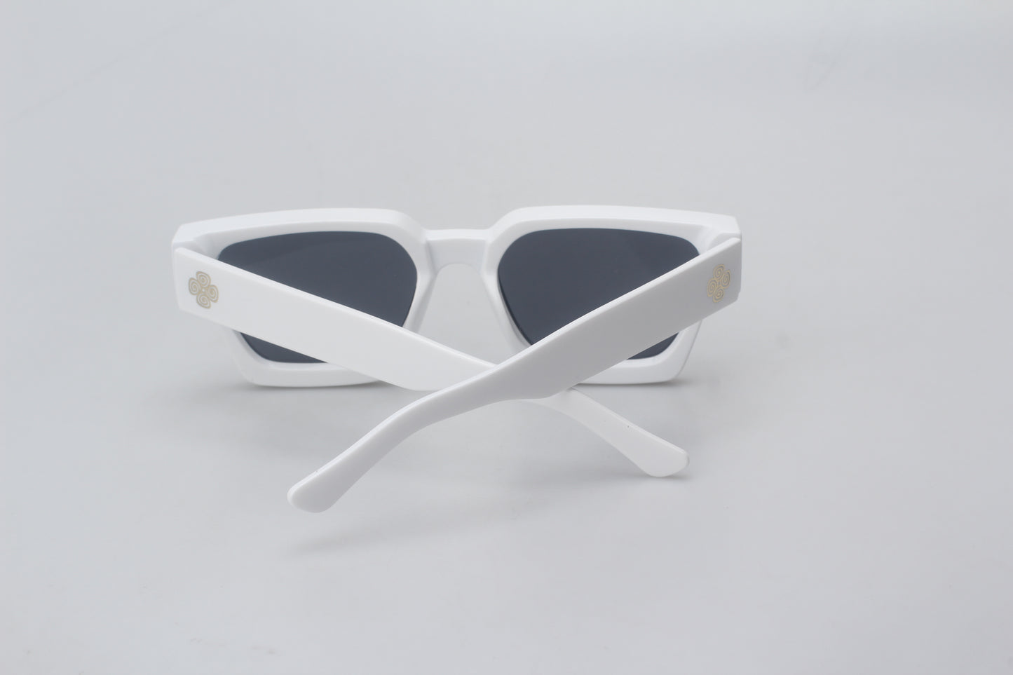 CLASSIC SUNGLASSES WHITE/GOLD