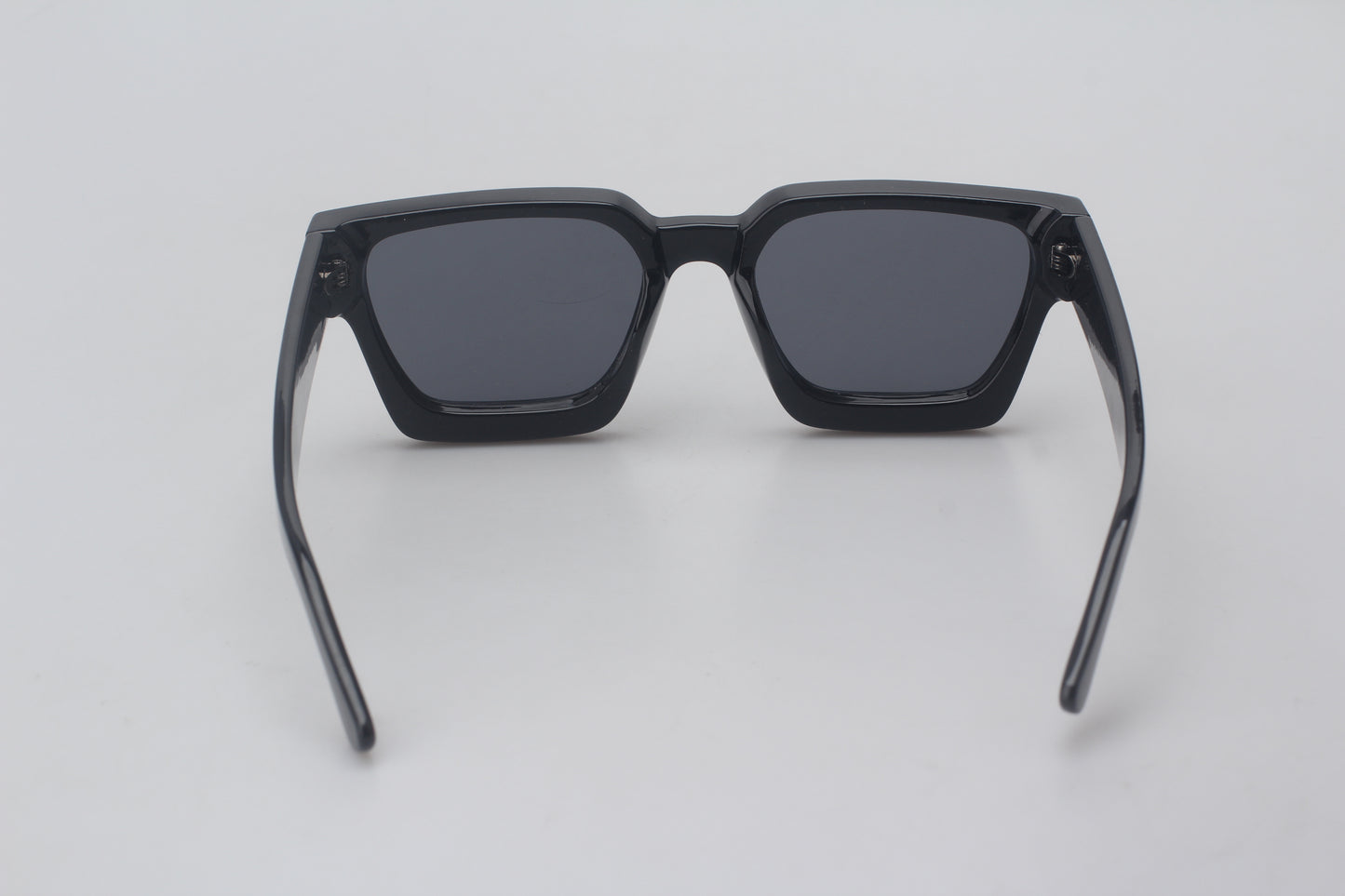 CLASSIC SUNGLASSES BLACK/SILVER